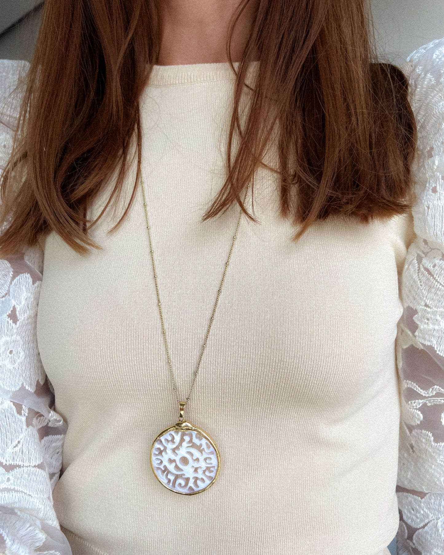 colier frumos cadou pandant din sidef de scoica love and stars jewels