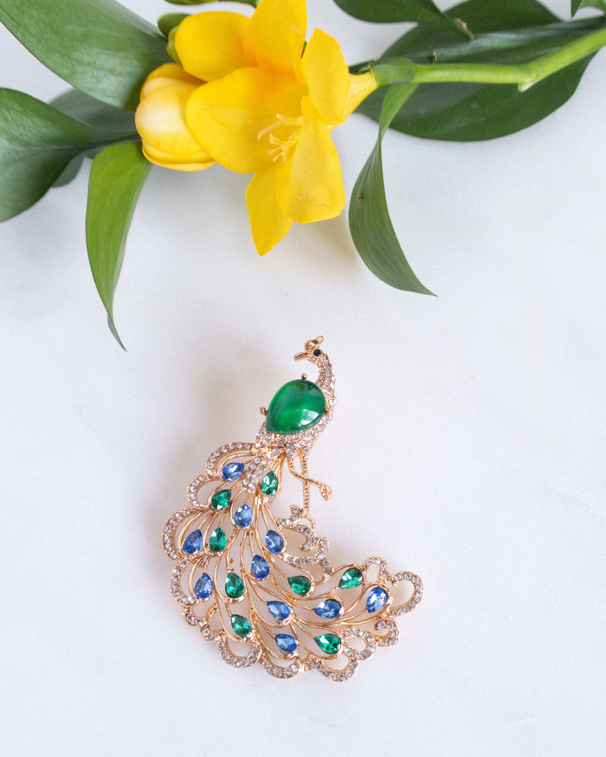 Brosa paun cadou mama martisor Love and stars Jewels