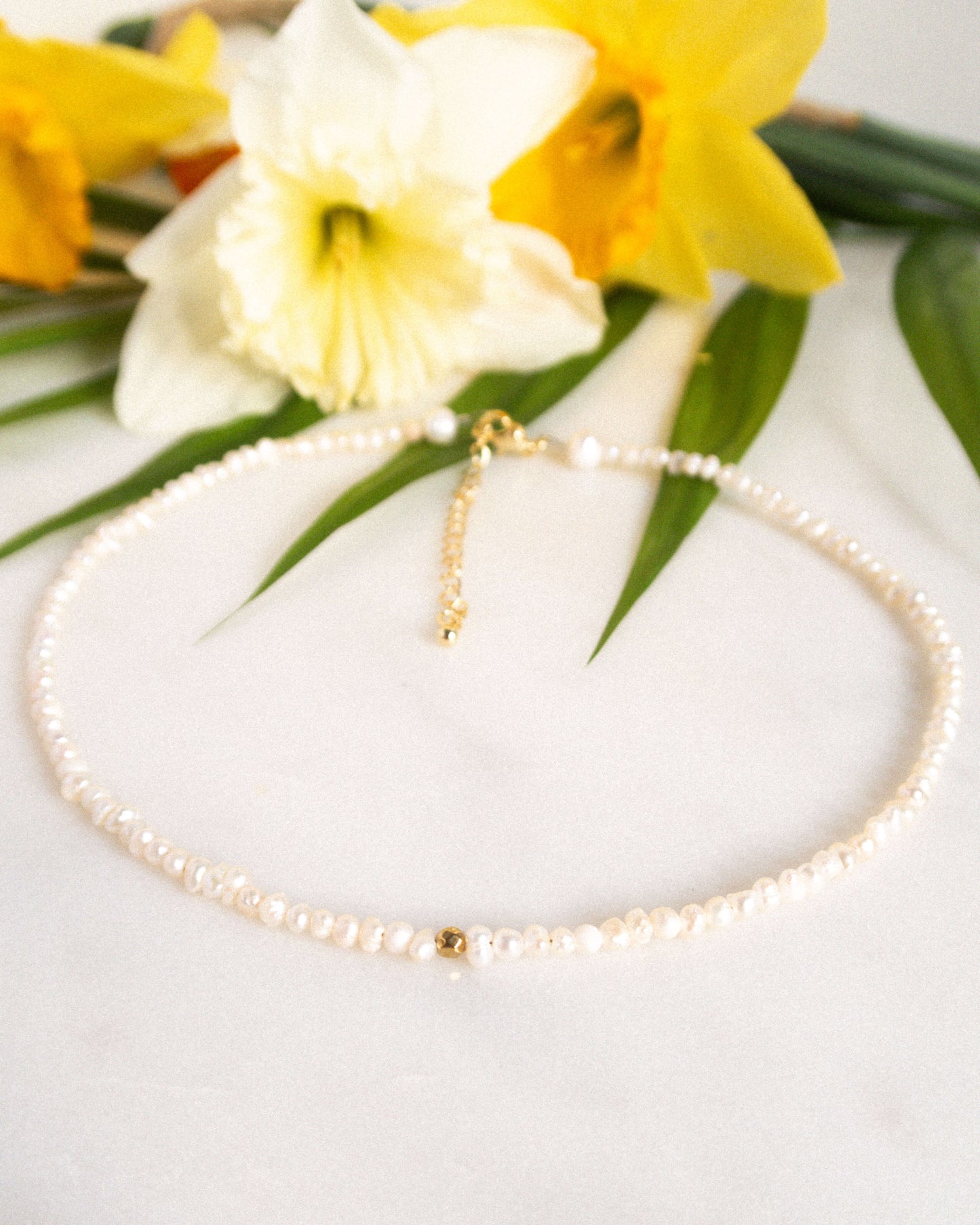 Colier la baza gâtului din perle naturale mici Love and Stars Jewels