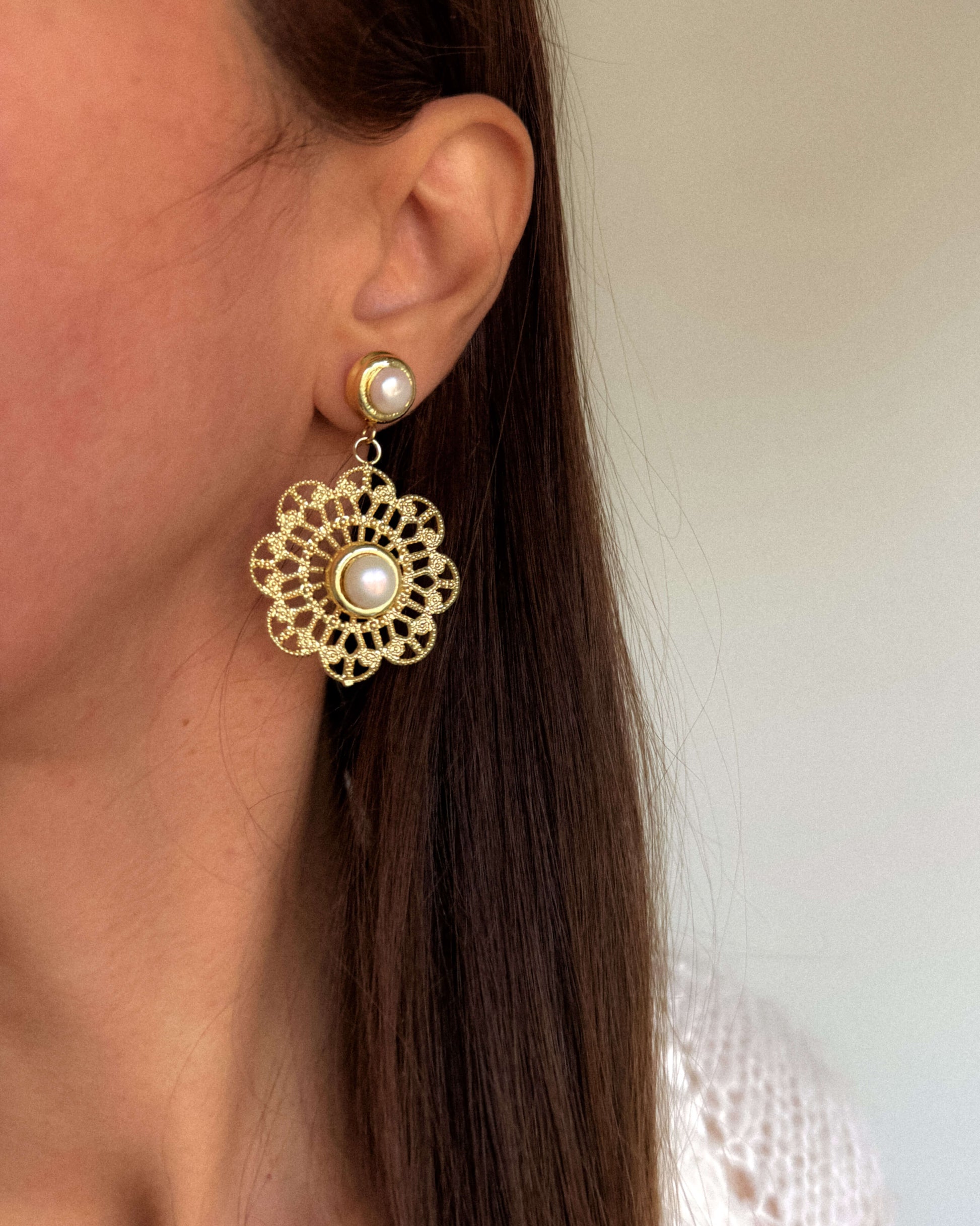 Cercei foarte usori perle naturale flori cadou pentru sotie love and stars jewels