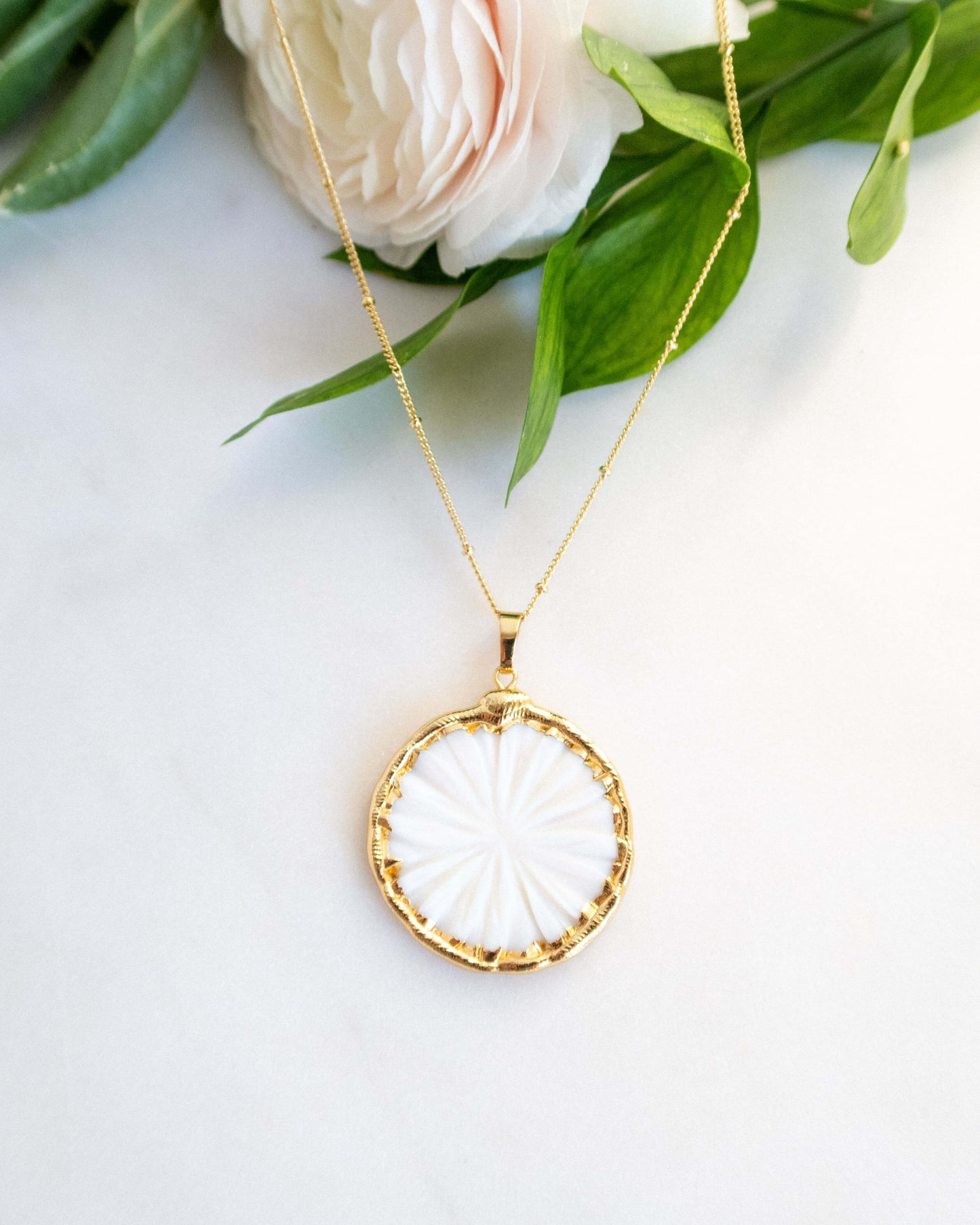 Colier pandant sidef de scoică love and stars jewels