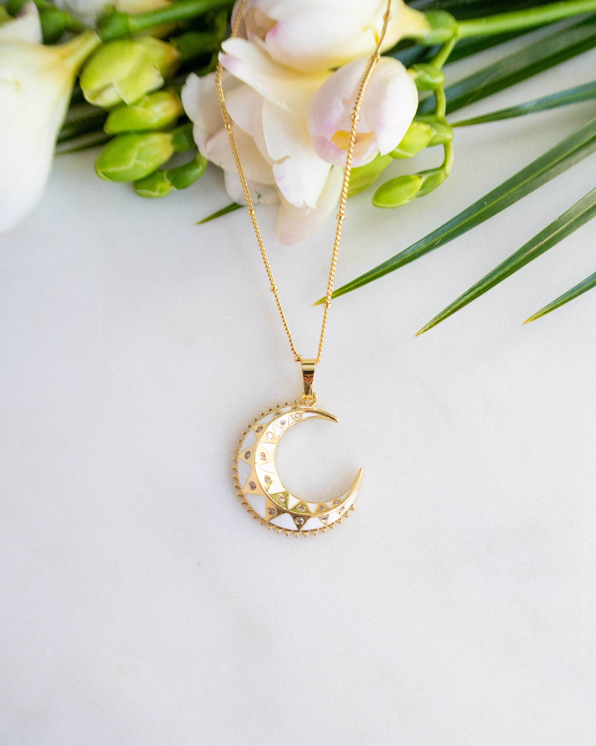 Colier cu pandant semilună emailată cu zirconii love and stars jewels