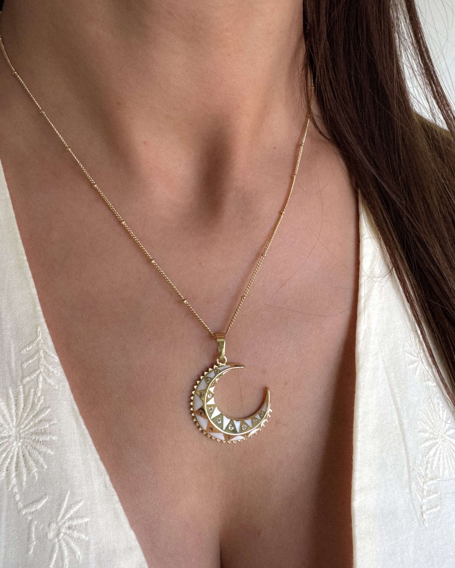 Colier cu pandant semilună emailată cu zirconii love and stars jewels