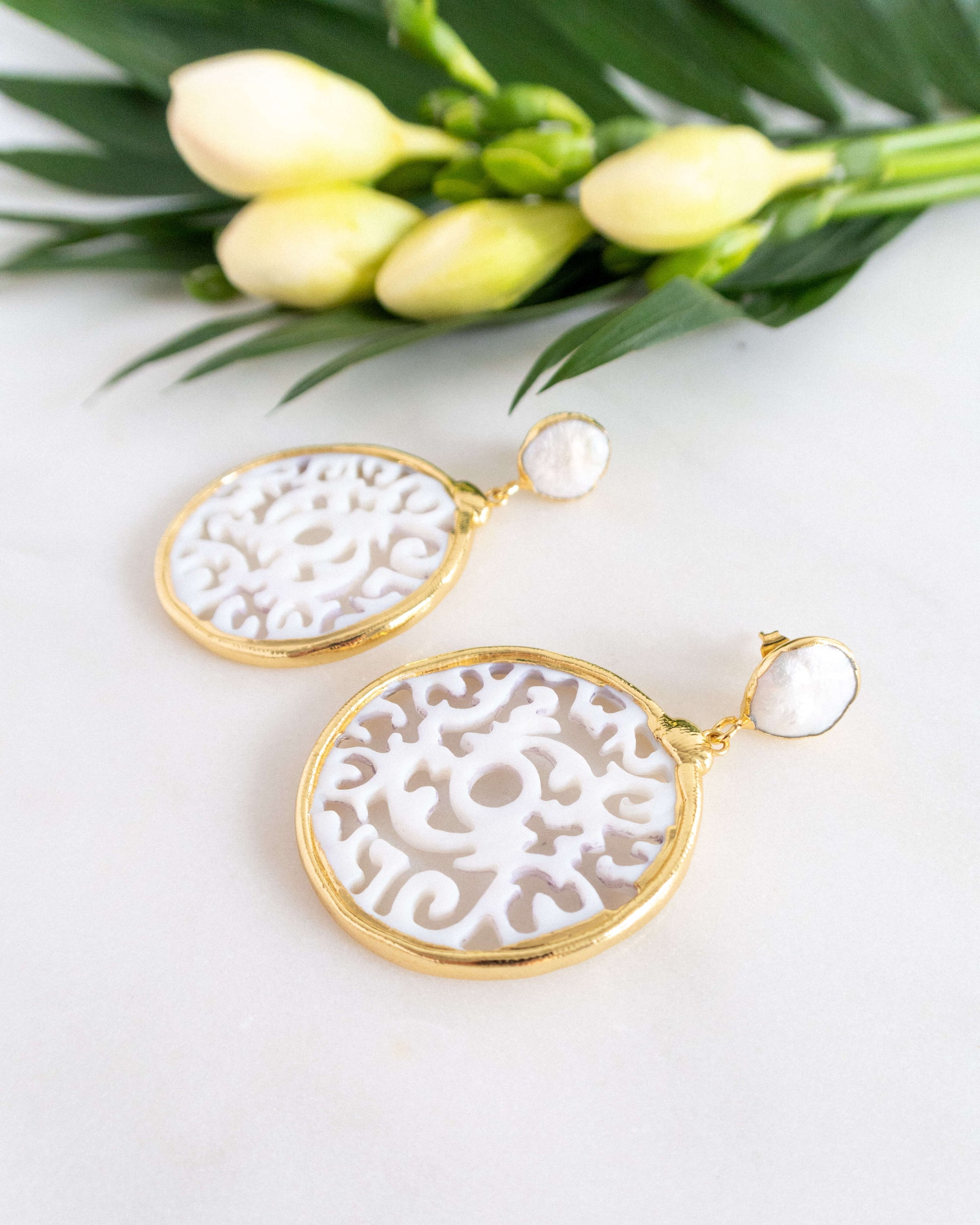 cercei dantela sidef de scoica perla naturala cercei frumosi love and stars jewels