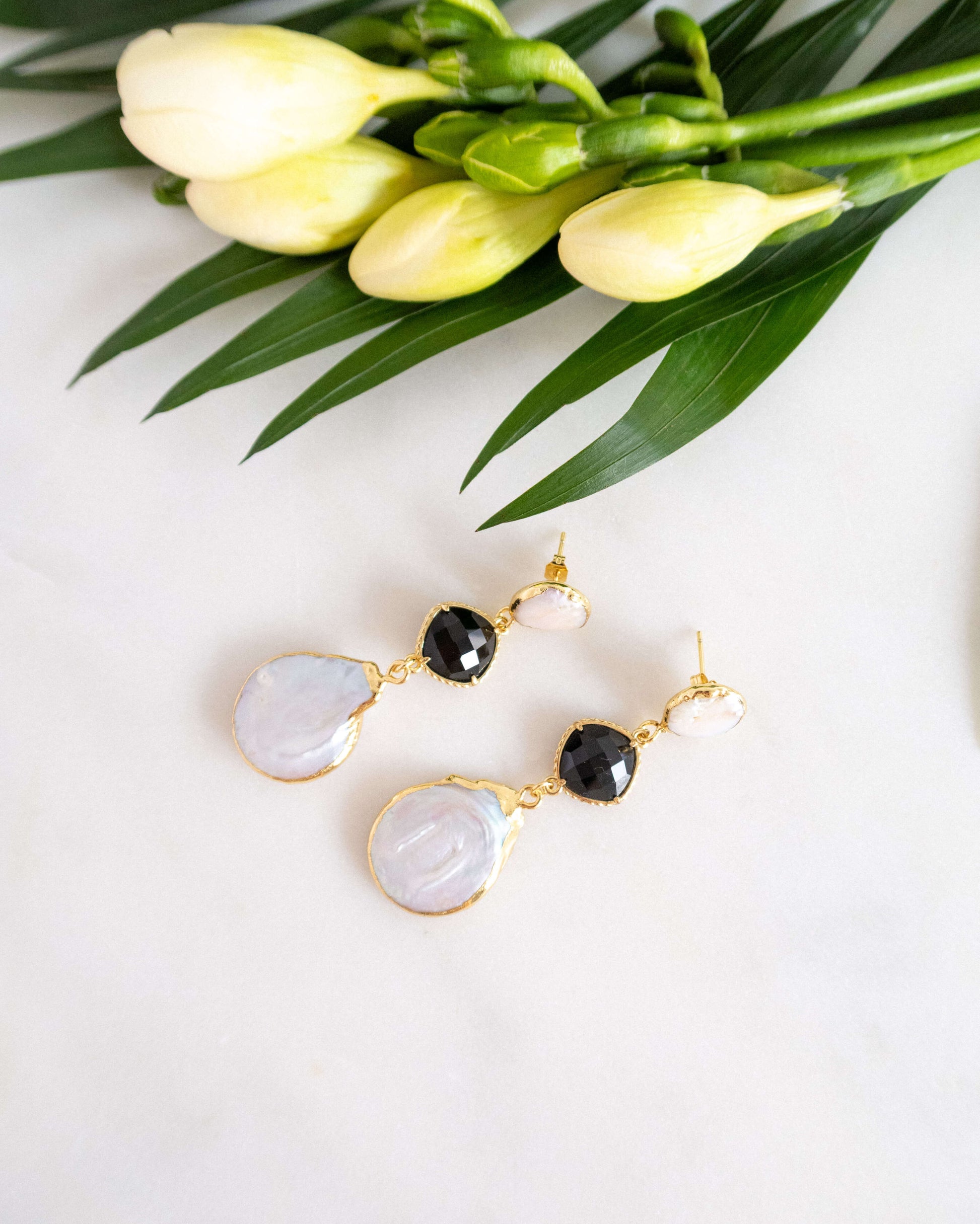 cercei perle naturale cercei alb negru love and stars jewels