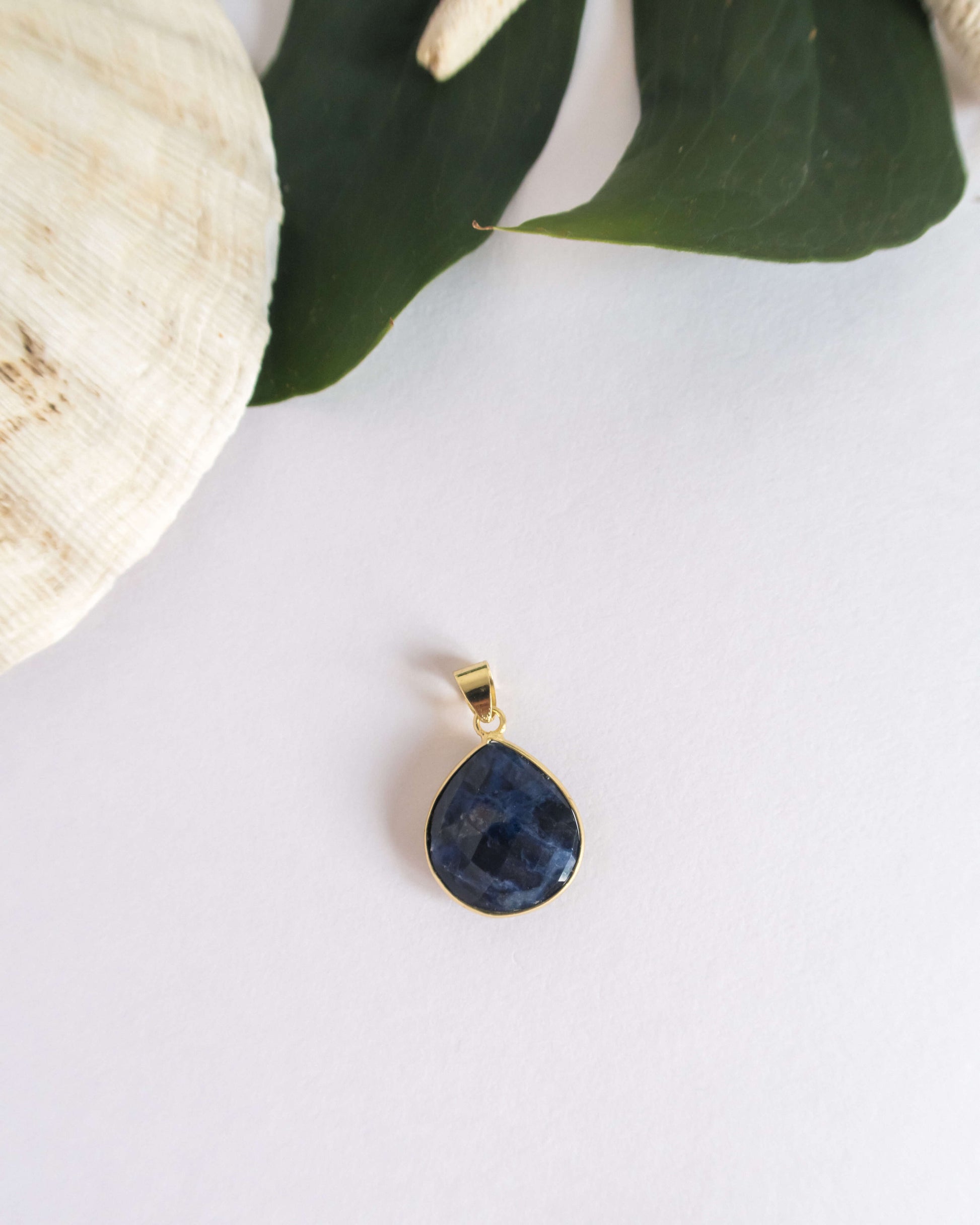 Pandant lapis lazuli bijuterii 2022 Love and Stars Jewels