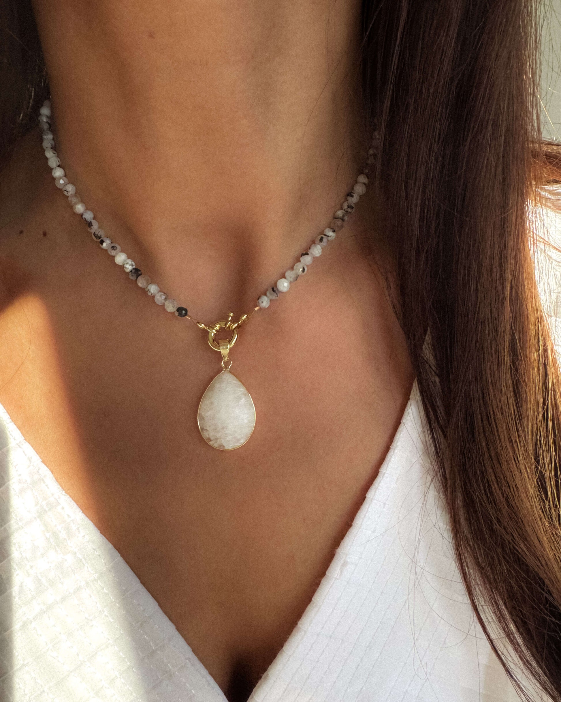 Colier din piatra lunii colier alb negru Love and Stars Jewels