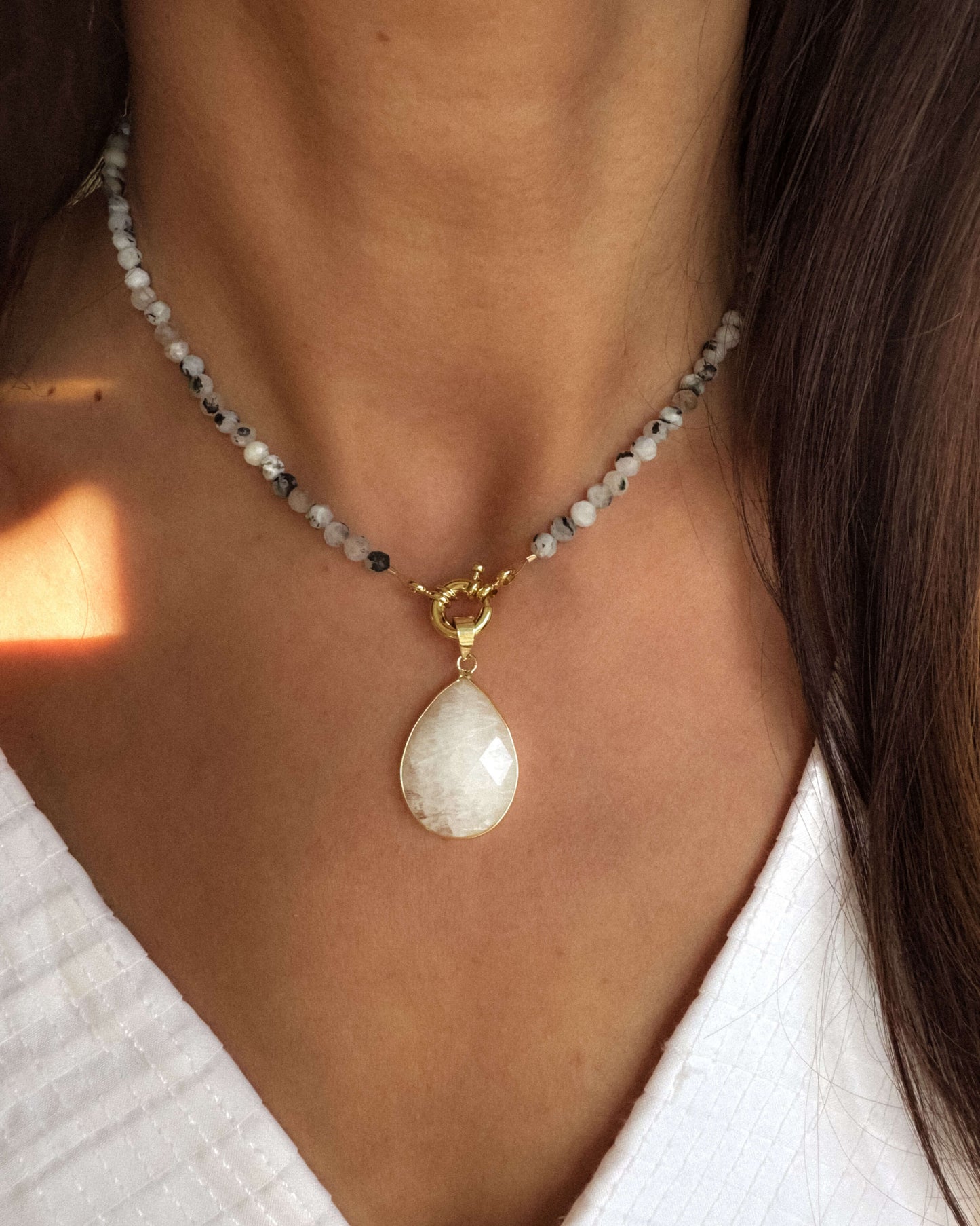 Colier din piatra lunii colier alb negru Love and Stars Jewels