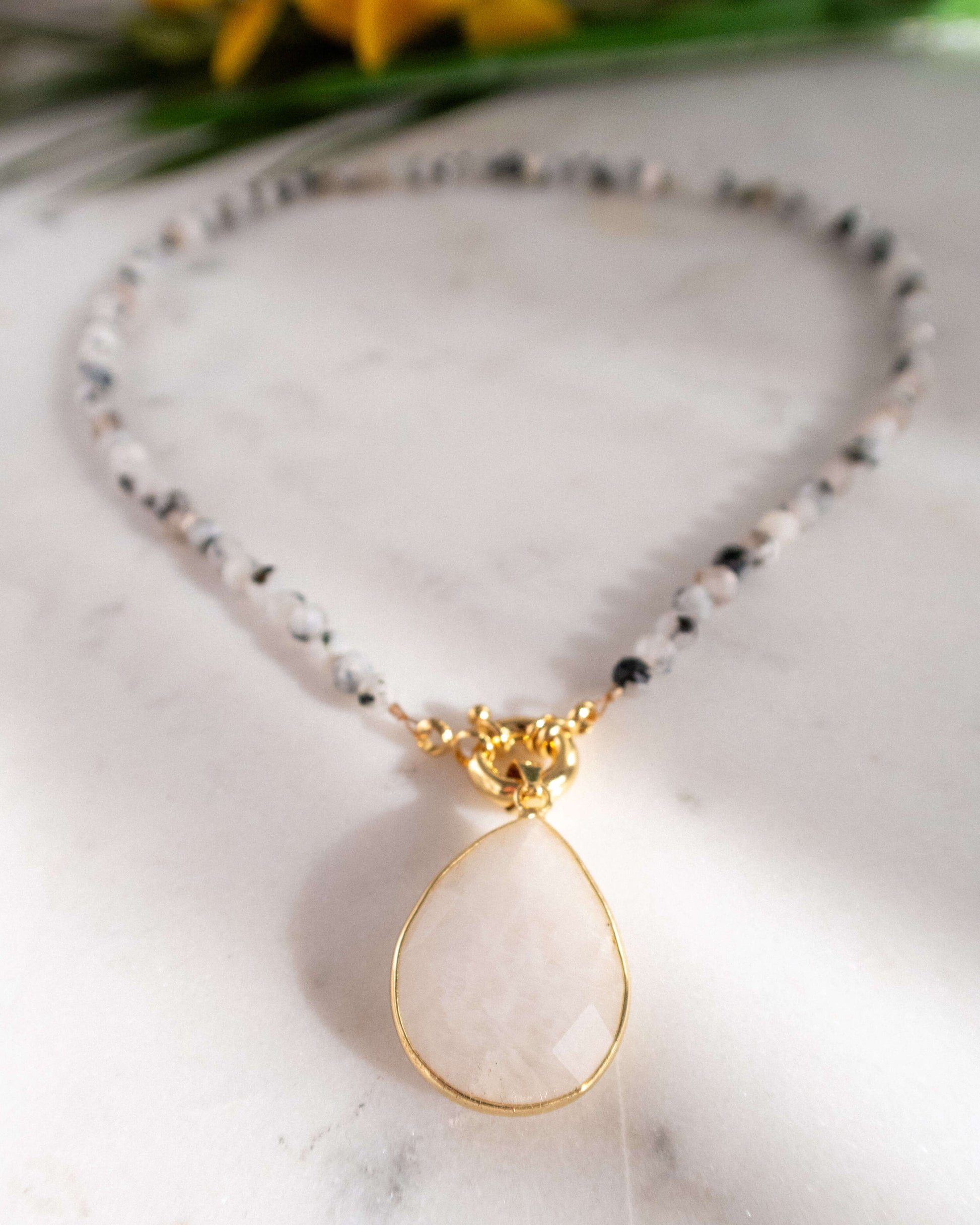 Colier din piatra lunii colier alb negru Love and Stars Jewels
