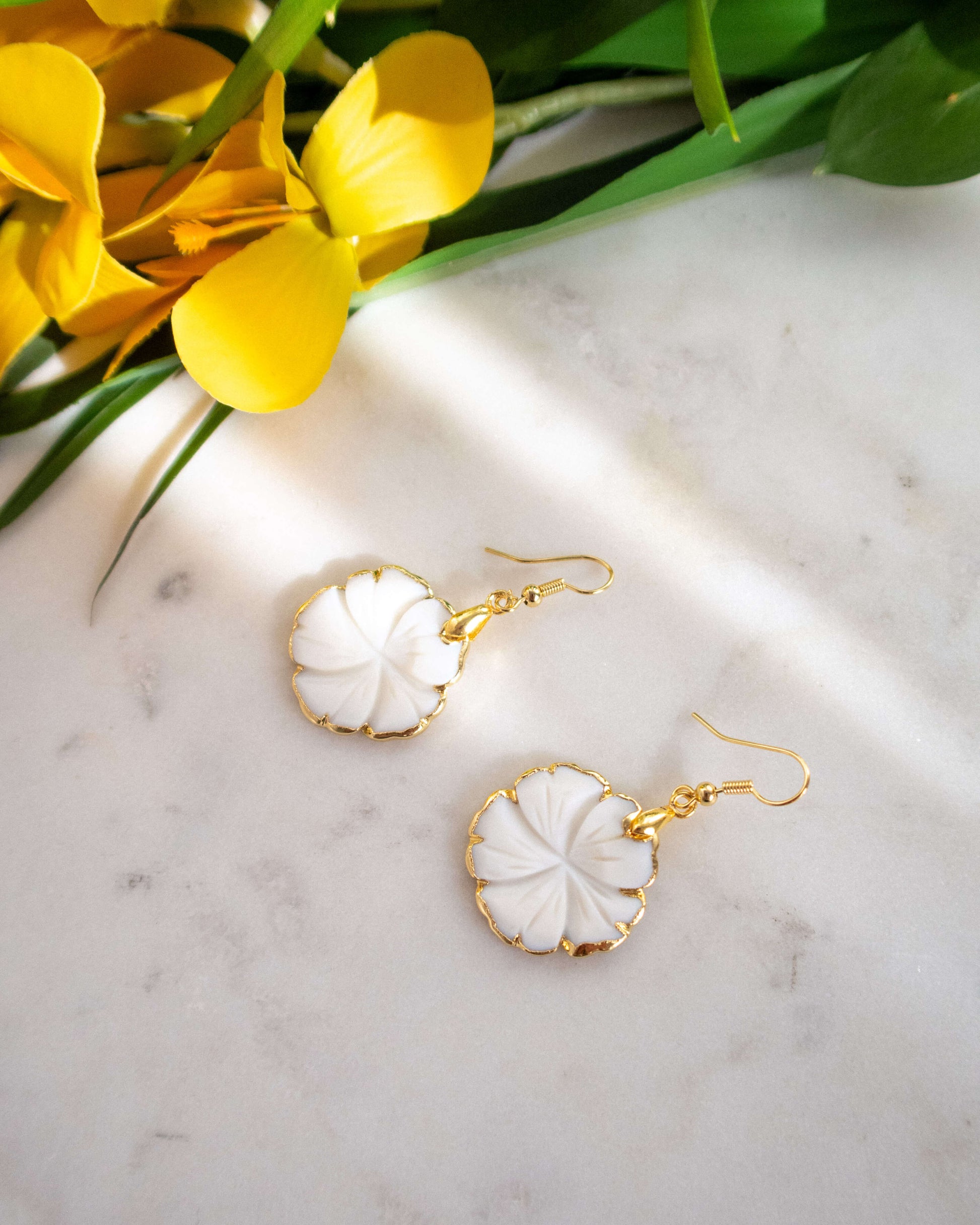 Cercei foarte ușori cu floare din sidef de scoică cadou pentru iubita love and stars jewels