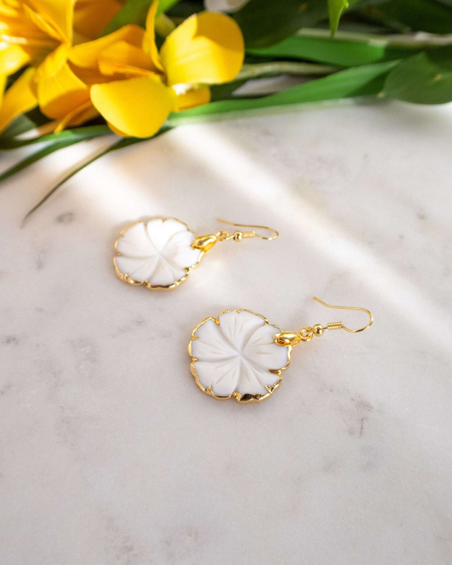 Cercei foarte ușori cu floare din sidef de scoică cadou pentru iubita love and stars jewels