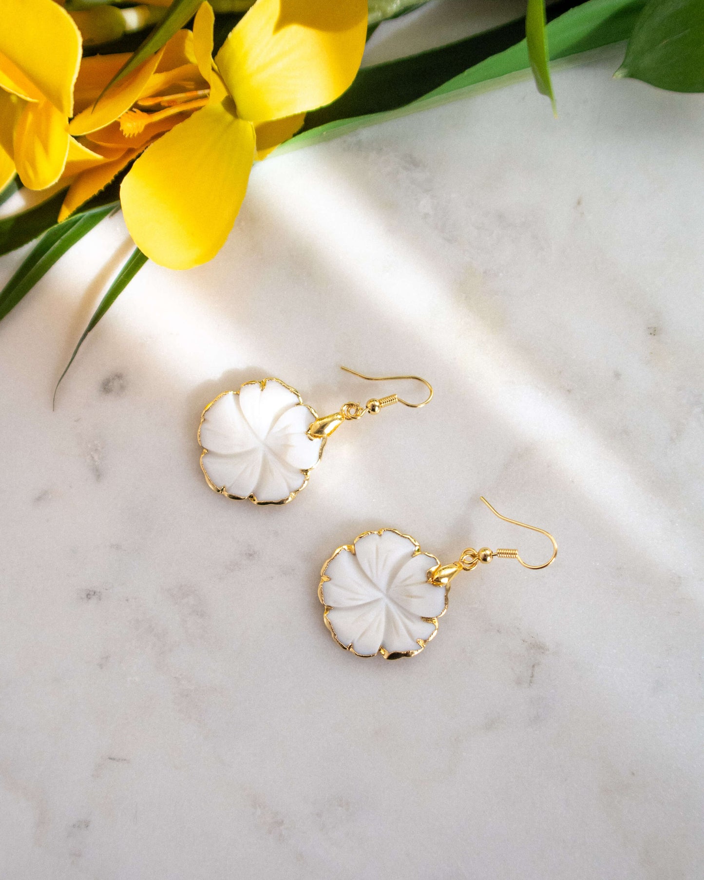 Cercei foarte ușori cu floare din sidef de scoică cadou pentru iubita love and stars jewels