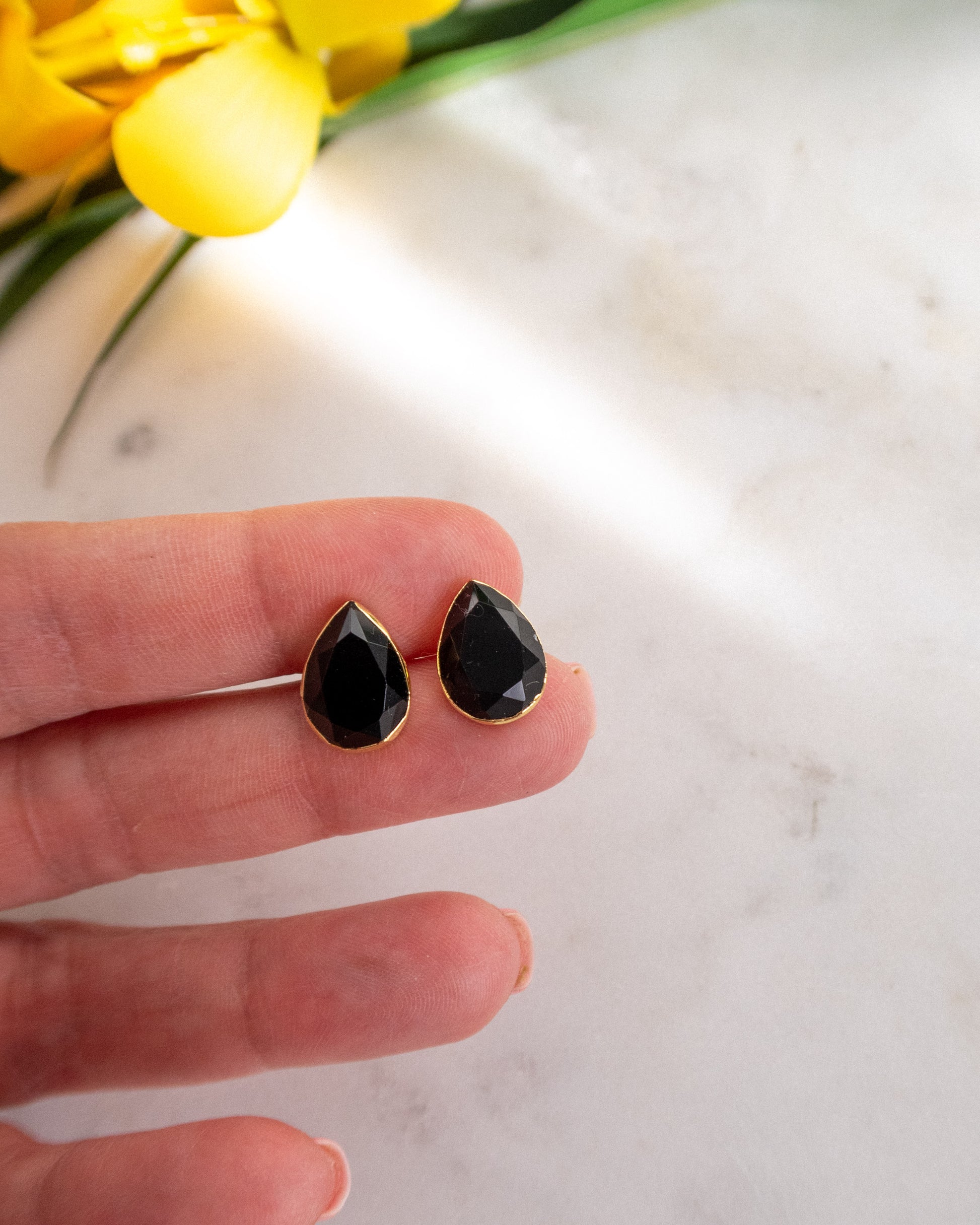 Cercei mici picătură din agat Love and Stars Jewels