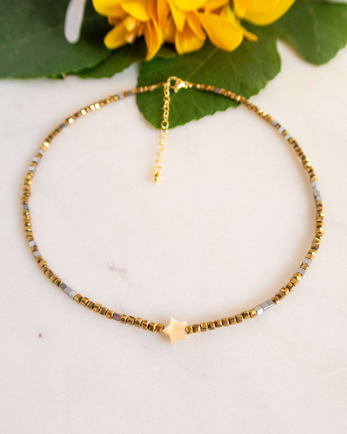 Colier stea sidef de scoică hematite STELLA
