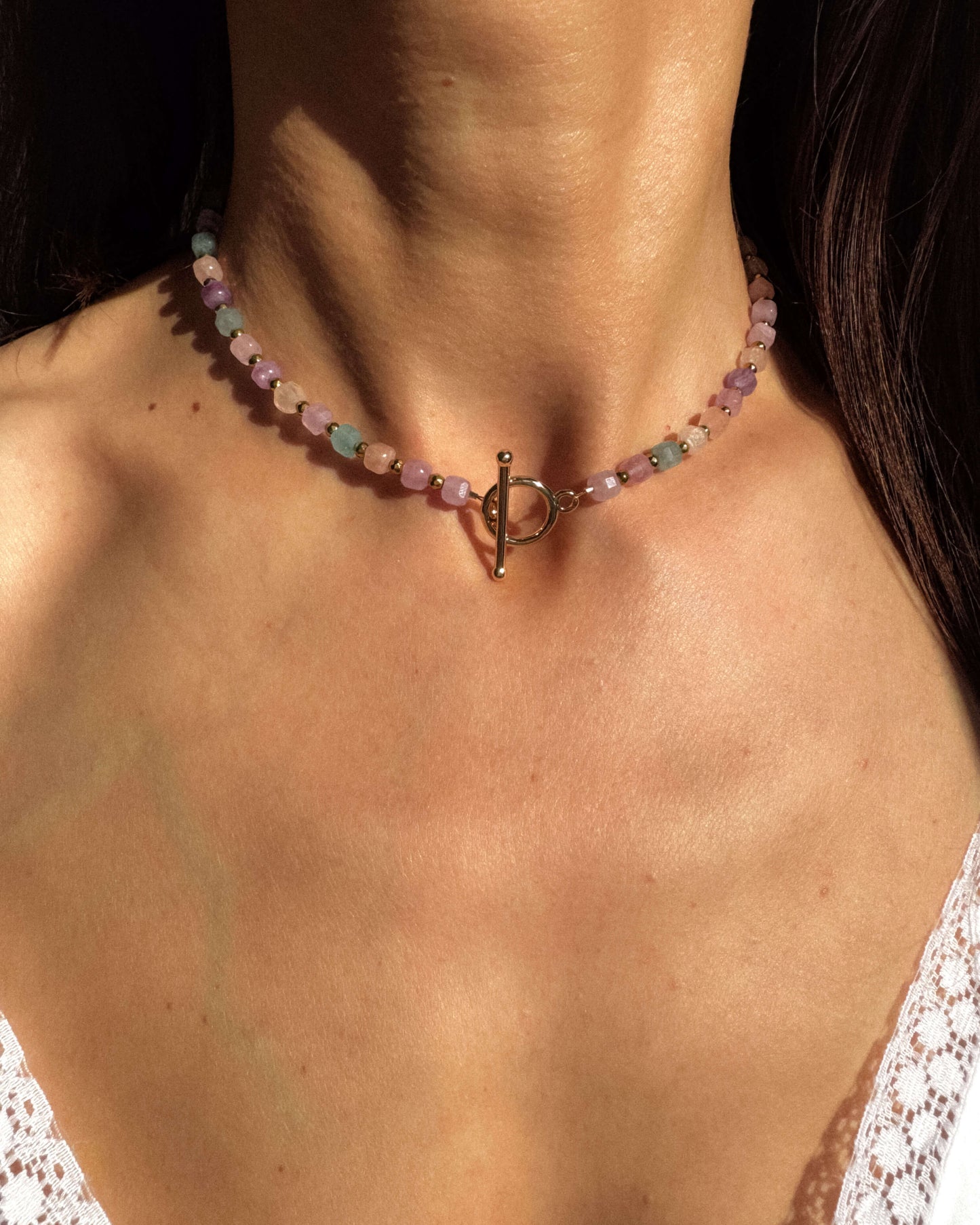 Colier cuburi din morganit hematite