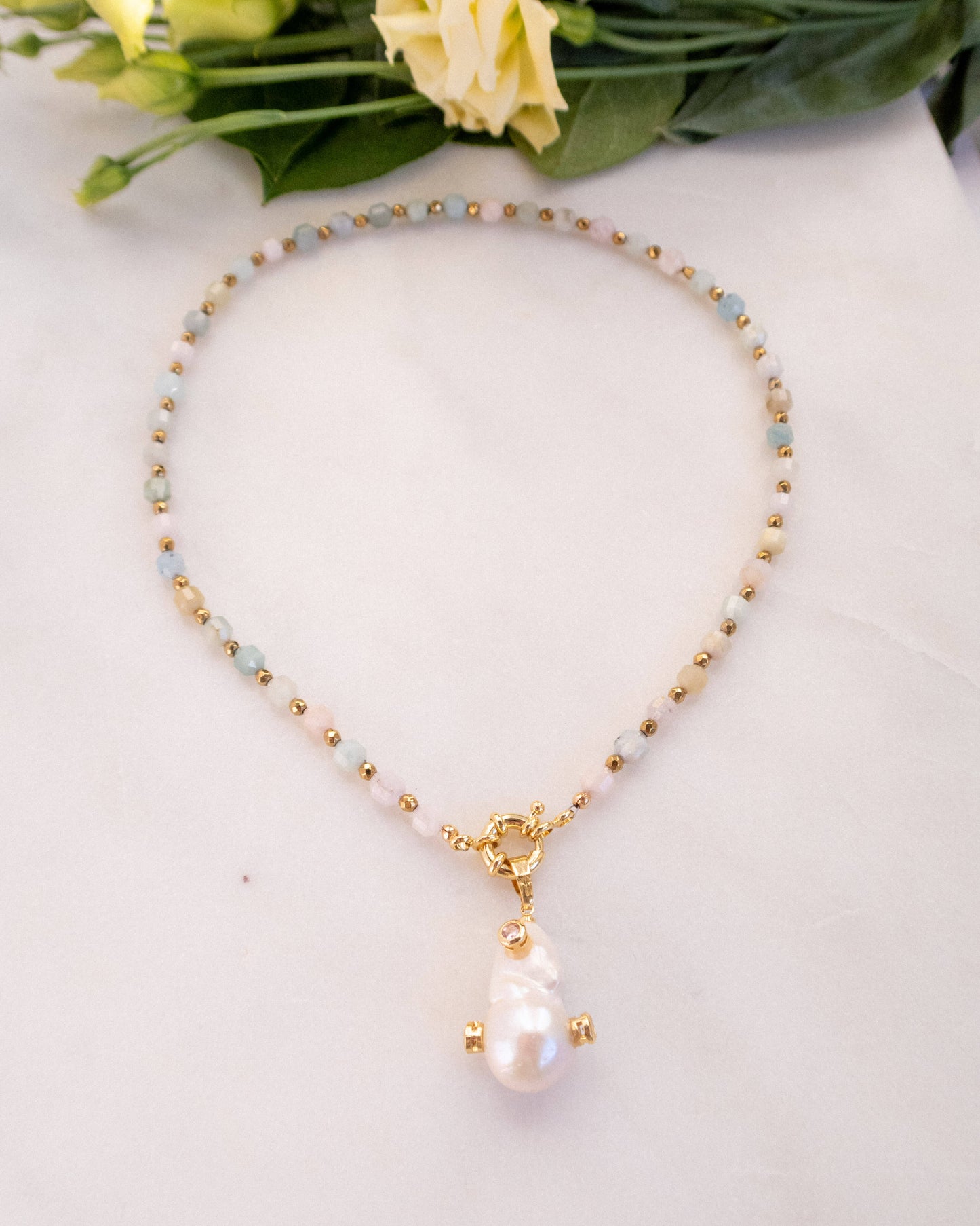 Colier morganit pandant perlă naturală baroc